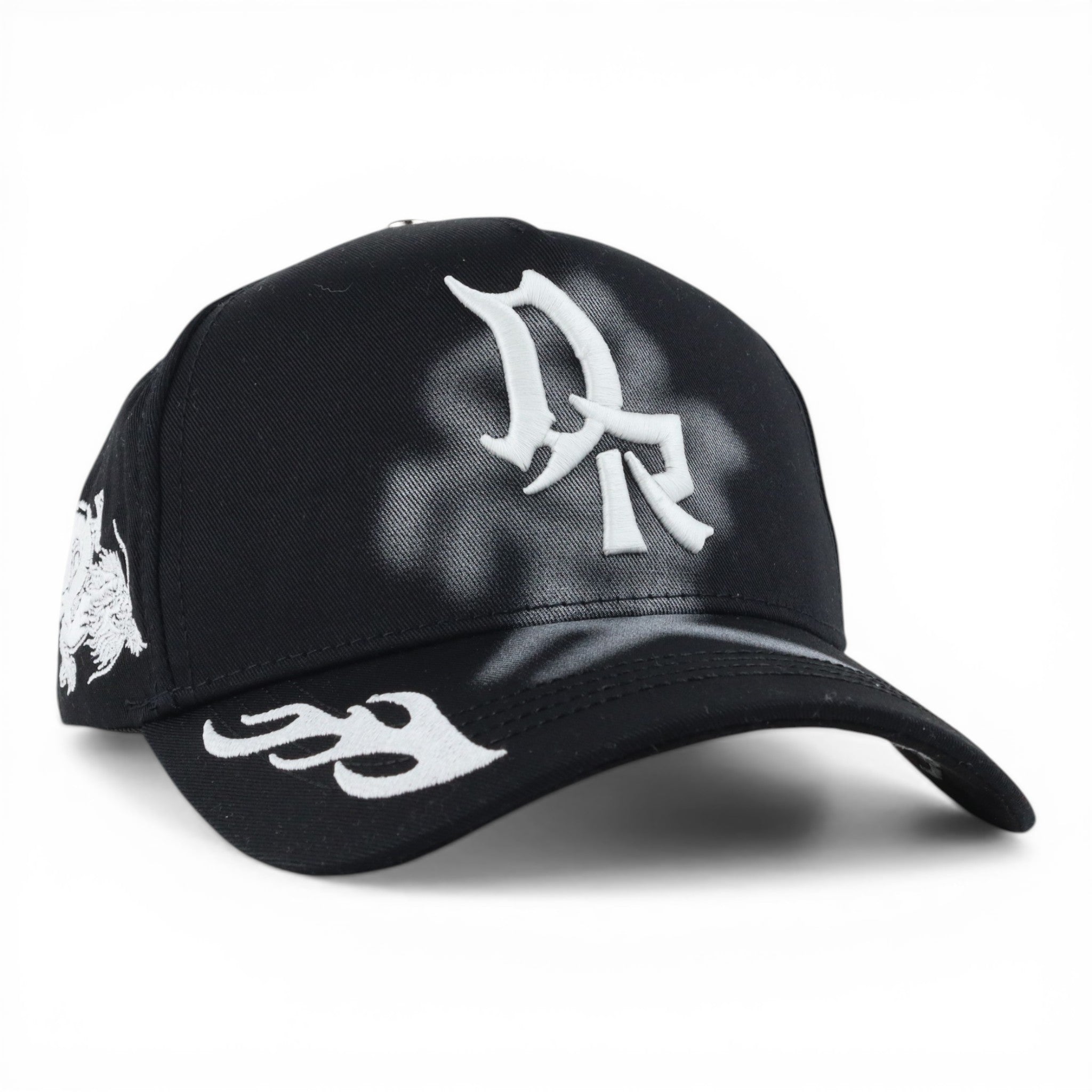 DORAGON BLACK/WHITE