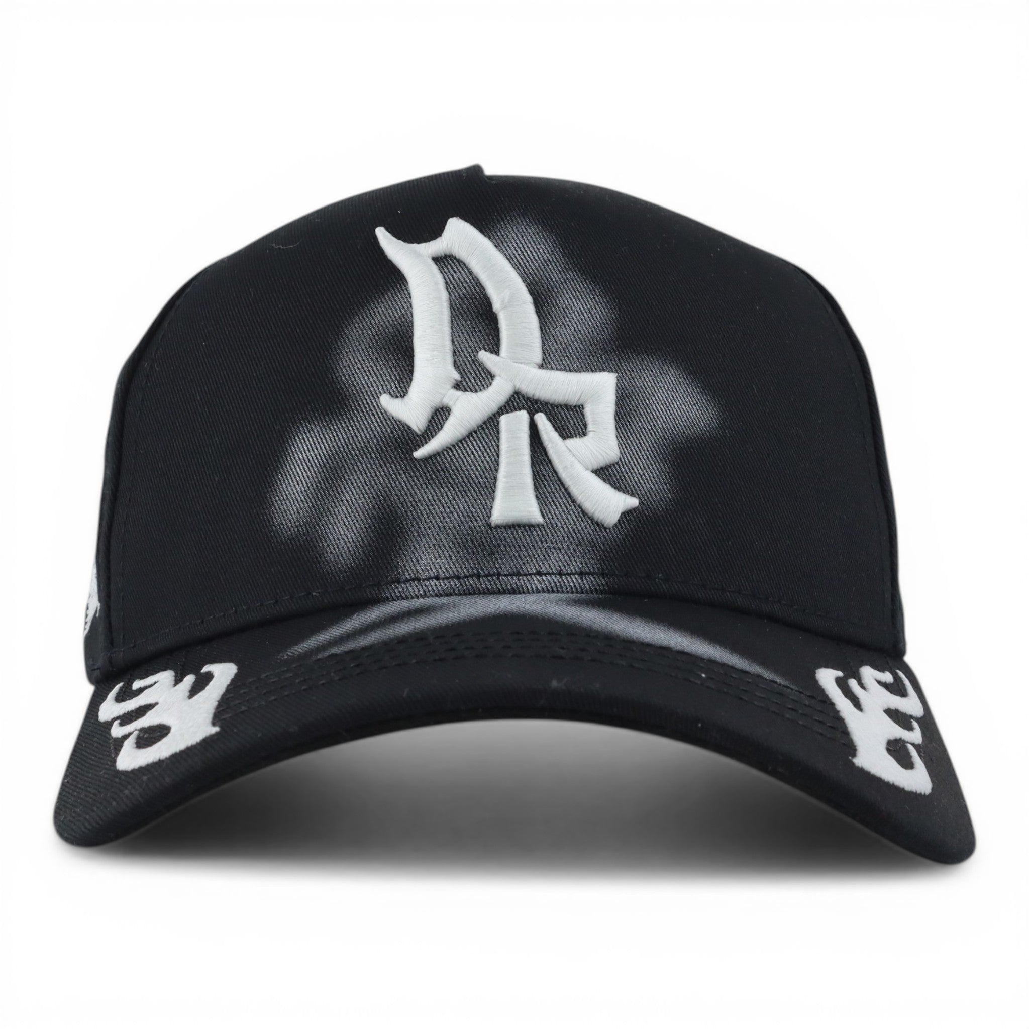 DORAGON BLACK/WHITE