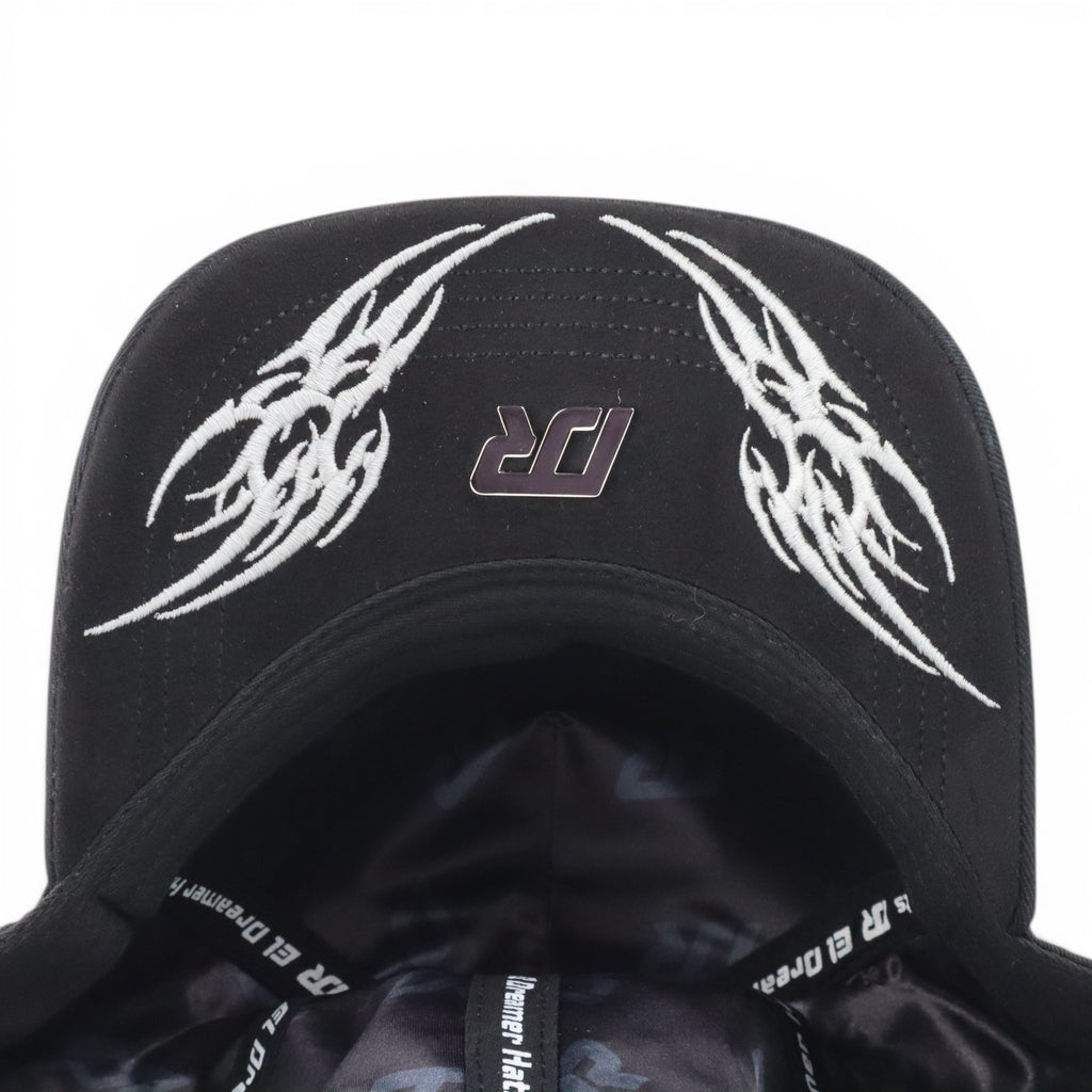 DORAGON BLACK/WHITE