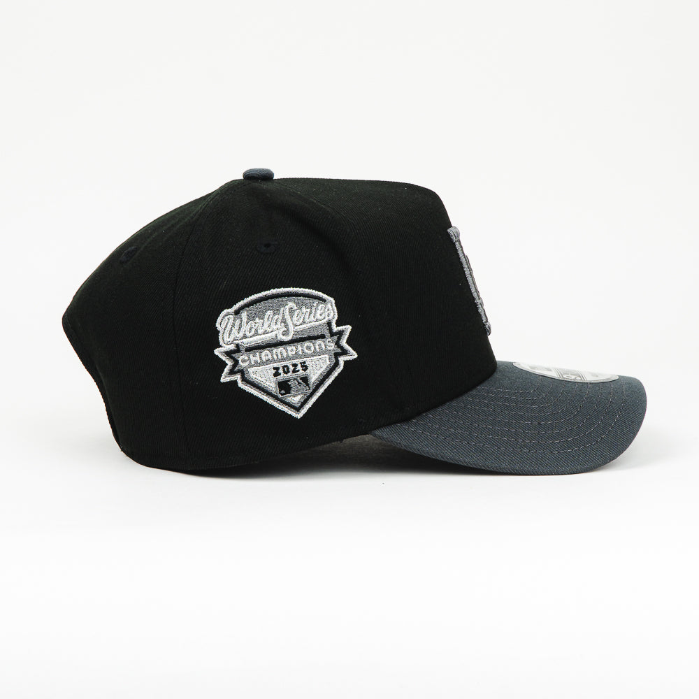 GORRA A FRAME NEW ERA DODGERS WS 2025 BLACK/GREY