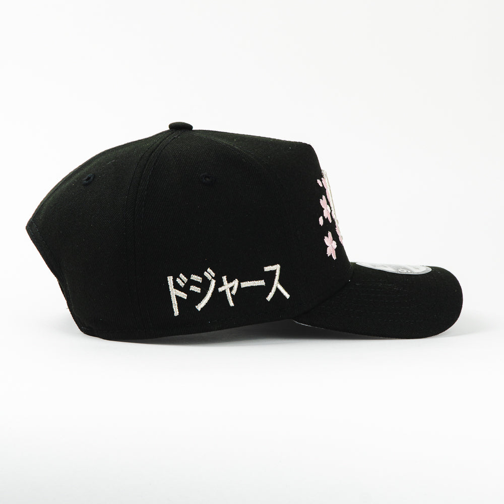 GORRA A FRAME NEW ERA DODGERS SAKURA KANJI BLACK