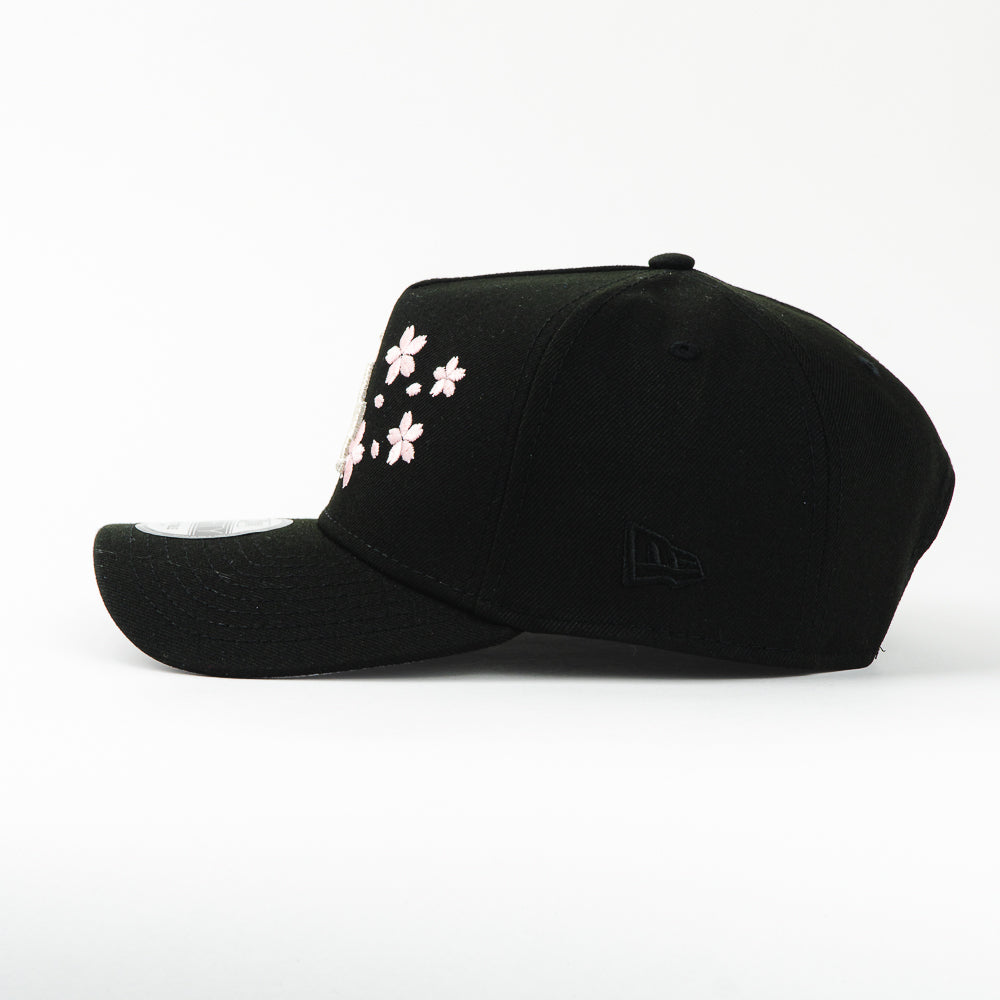 GORRA A FRAME NEW ERA DODGERS SAKURA KANJI BLACK