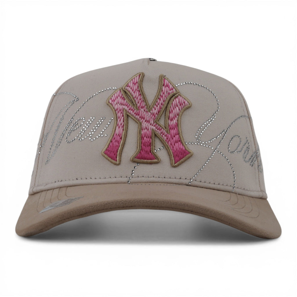 GORRA NY CRYSTALS BEIGE PINK