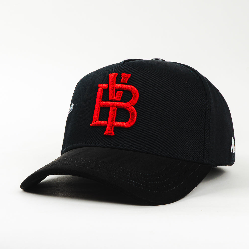 GORRA JJ HATS NO ANDO EN DISNEY BLACK