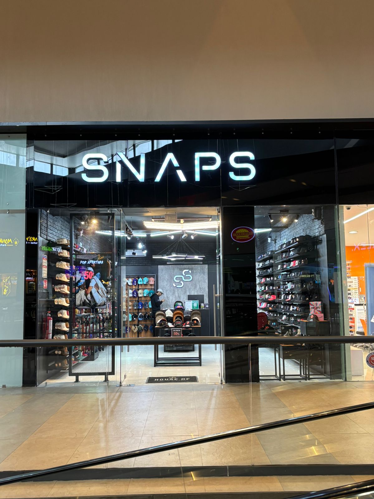 ALAÏA CENTRO COMERCIAL