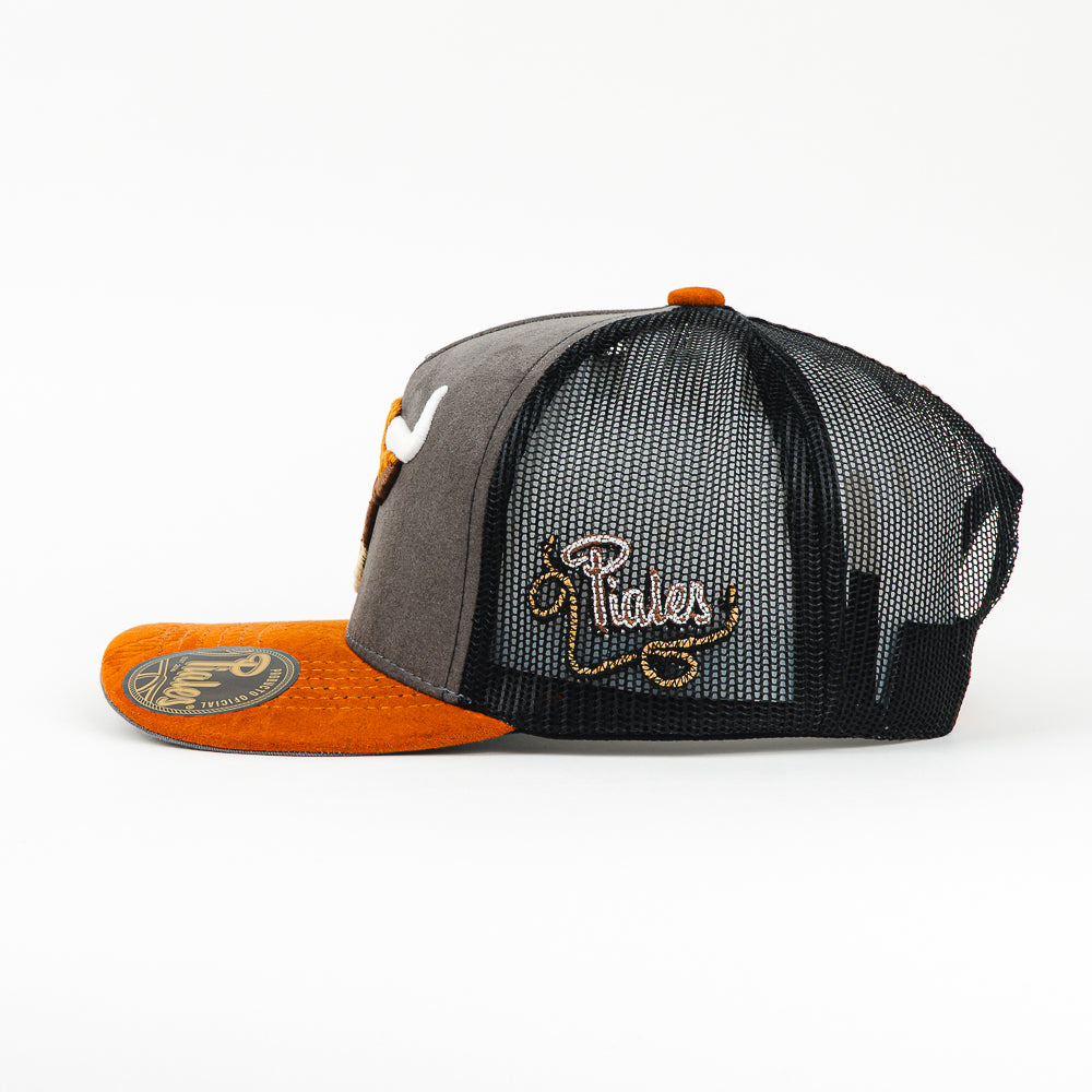 GORRA PIALES BULL NEGRO