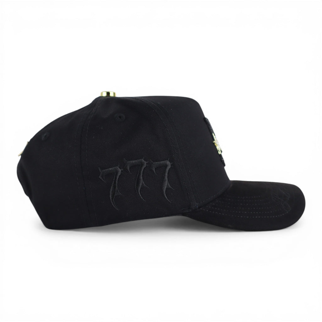 GORRA RUFIANOS NY 777 NEGRA VISOR SUEDE